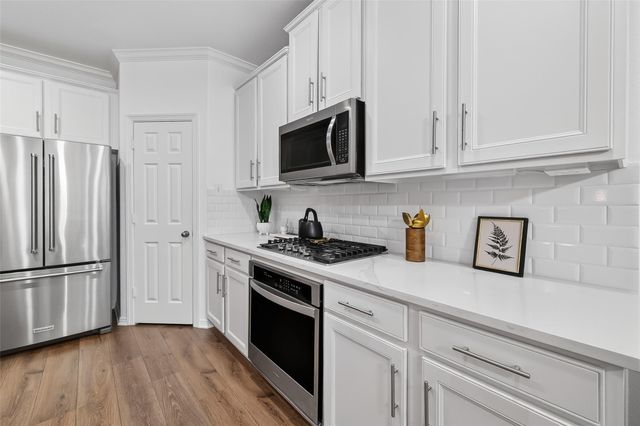 66 S Longsford Circle, The Woodlands, TX 77382