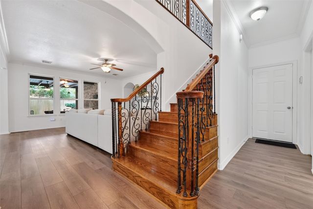 66 S Longsford Circle, The Woodlands, TX 77382