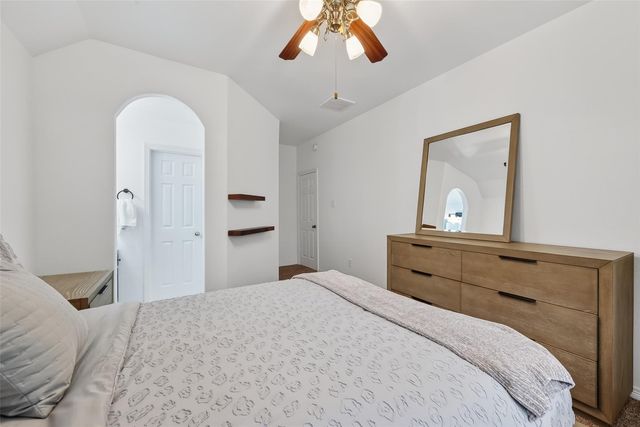 66 S Longsford Circle, The Woodlands, TX 77382