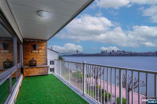 1225 River Road 7D, Edgewater, NJ 07020