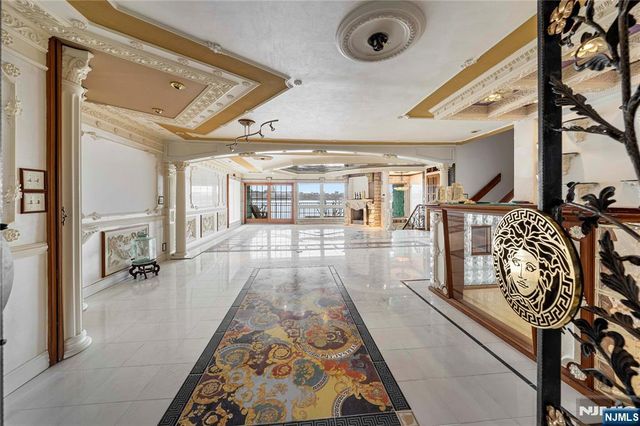 1225 River Road 7D, Edgewater, NJ 07020