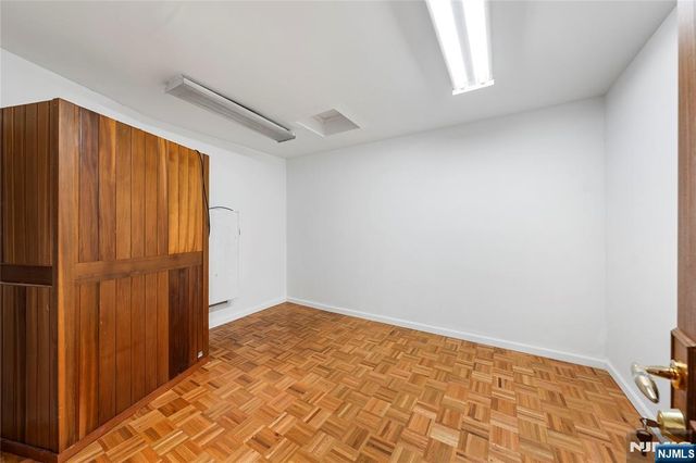 1225 River Road 7D, Edgewater, NJ 07020