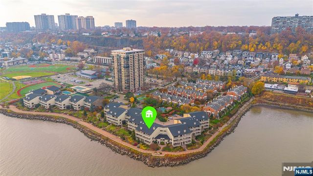 1225 River Road 7D, Edgewater, NJ 07020
