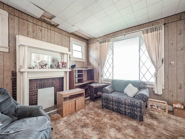 425 Maxwell Avenue, Evansville, IN 47711