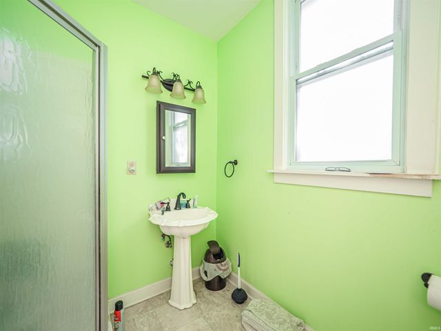 425 Maxwell Avenue, Evansville, IN 47711