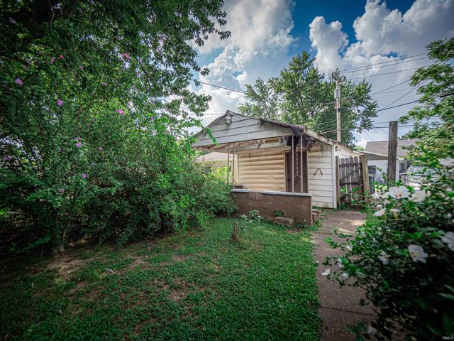 425 Maxwell Avenue, Evansville, IN 47711