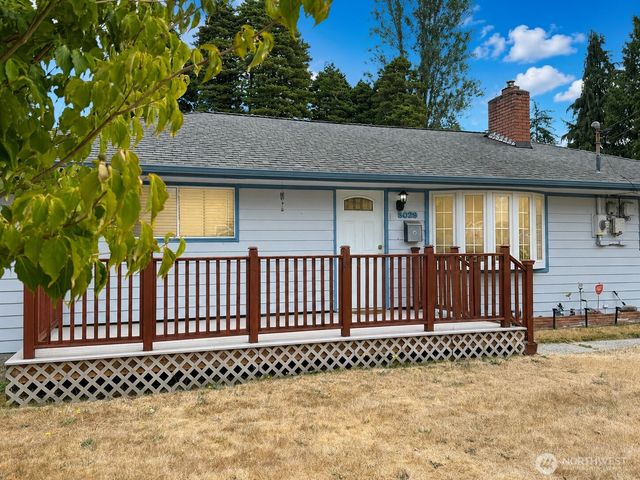 5029 West View Drive, Everett, WA 98203