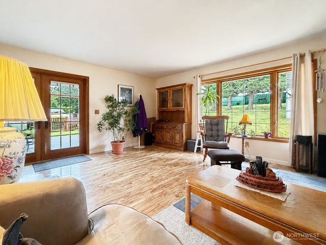 5029 West View Drive, Everett, WA 98203