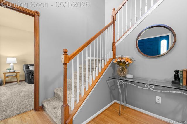 1861 Twin Sun Circle, Commerce Charter Township, MI 48390