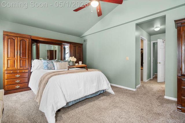 1861 Twin Sun Circle, Commerce Charter Township, MI 48390