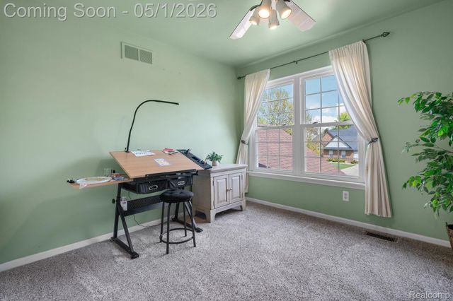 1861 Twin Sun Circle, Commerce Charter Township, MI 48390
