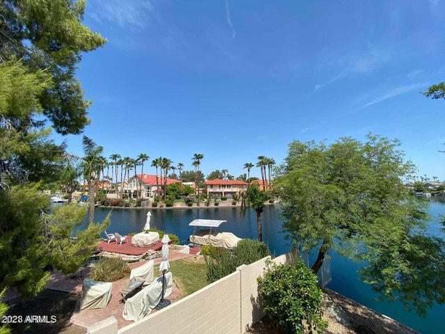 1406 W Lake Mirage Court, Gilbert, AZ 85233