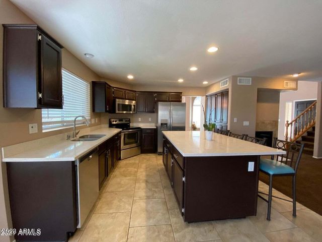 1406 W Lake Mirage Court, Gilbert, AZ 85233