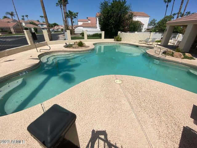 1406 W Lake Mirage Court, Gilbert, AZ 85233