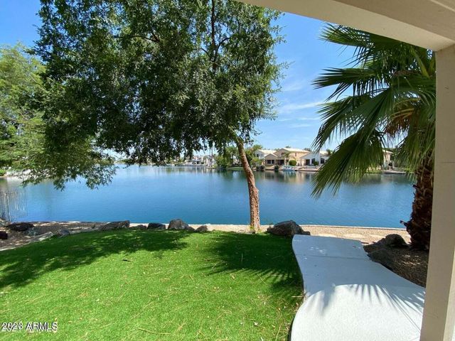 1406 W Lake Mirage Court, Gilbert, AZ 85233
