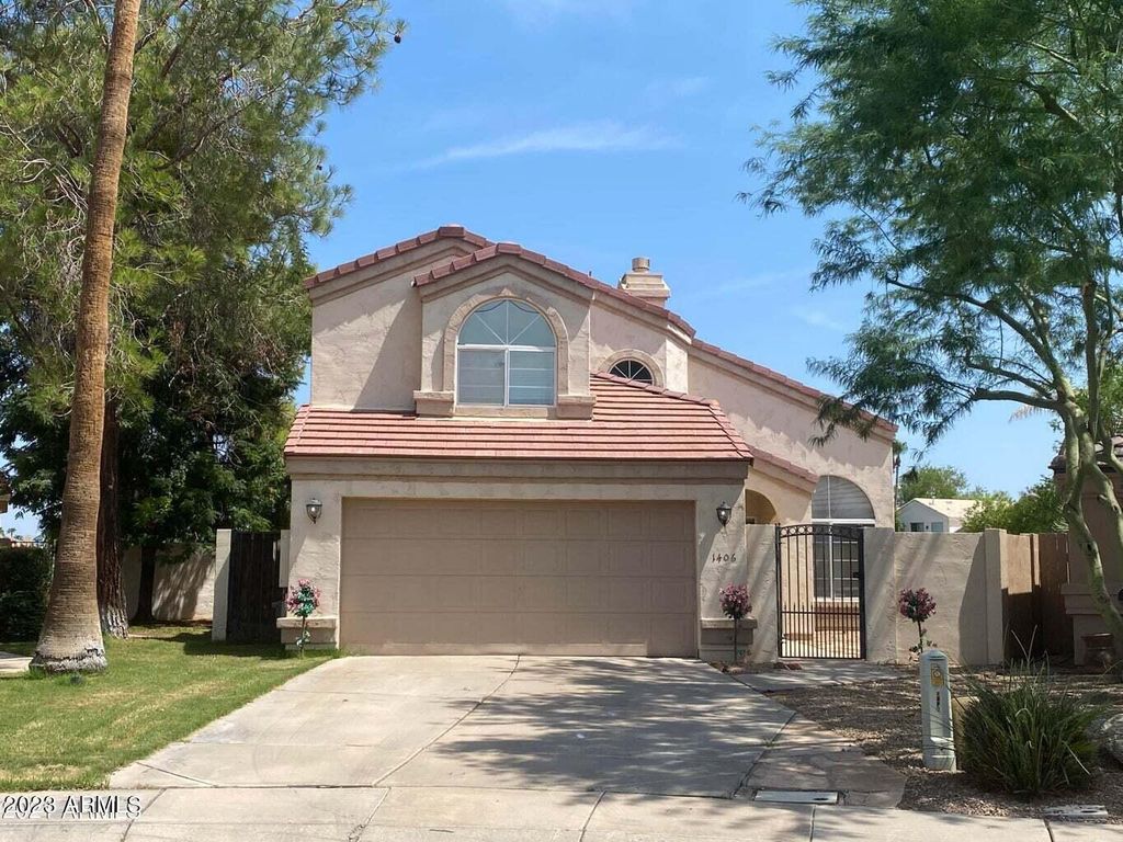 1406 W Lake Mirage Court, Gilbert, AZ 85233