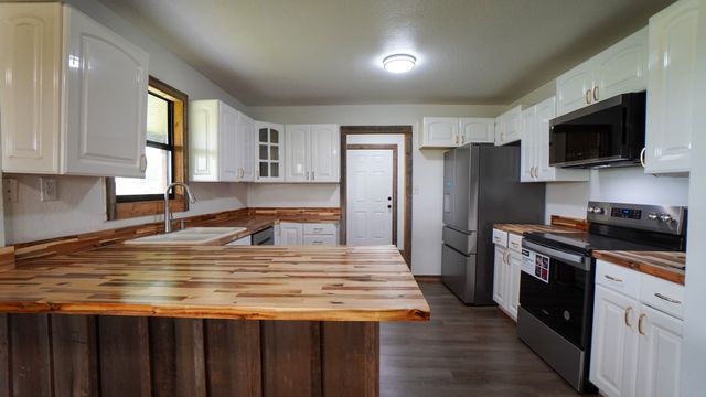 6700 Colquitt Road, Terrell, TX 75160