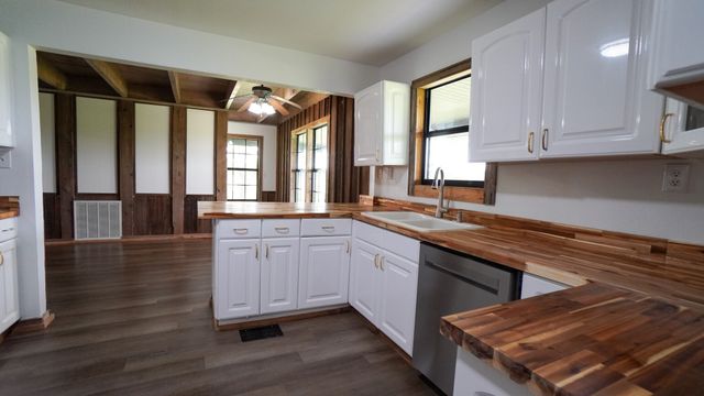 6700 Colquitt Road, Terrell, TX 75160