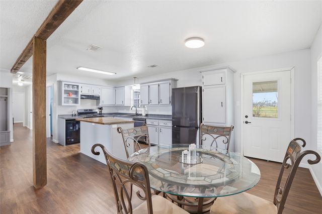 265 N Trinity Avenue, Emhouse, TX 75110