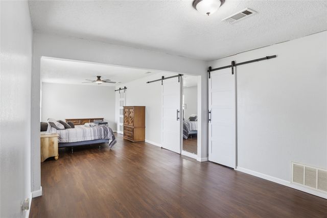 265 N Trinity Avenue, Emhouse, TX 75110