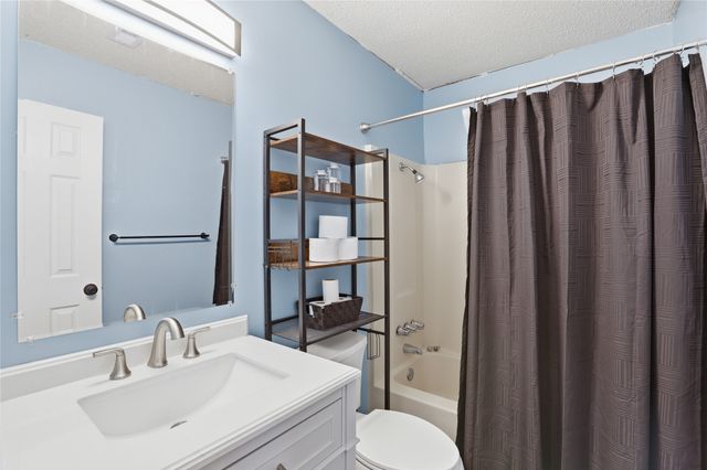 265 N Trinity Avenue, Emhouse, TX 75110