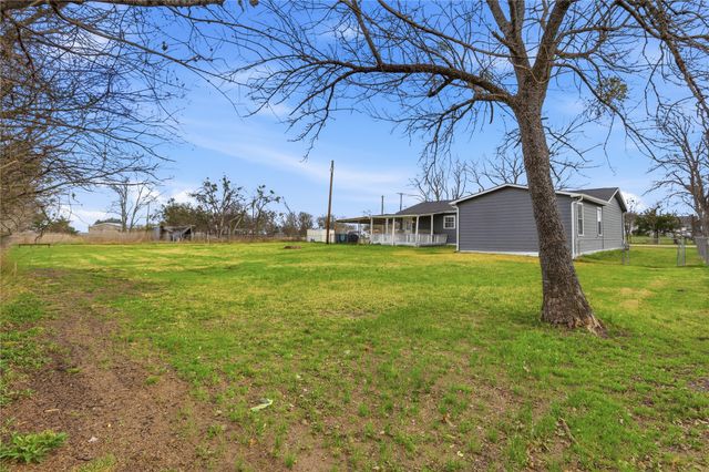 265 N Trinity Avenue, Emhouse, TX 75110