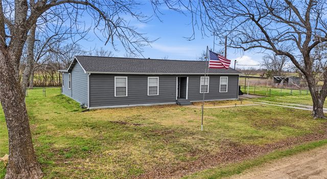 265 N Trinity Avenue, Emhouse, TX 75110