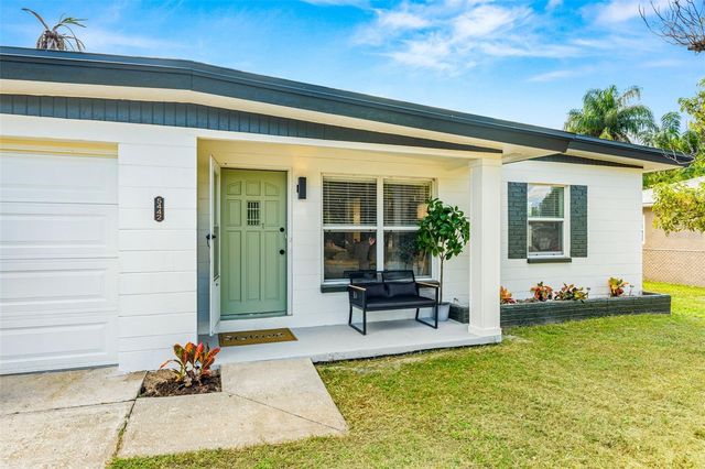 5442 45TH AVENUE N, St Petersburg, FL 33709