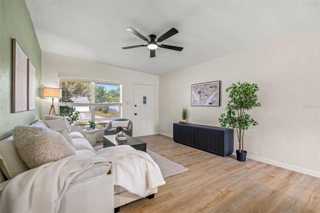 5442 45TH AVENUE N, St Petersburg, FL 33709