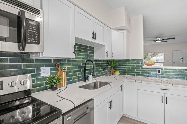 5442 45TH AVENUE N, St Petersburg, FL 33709