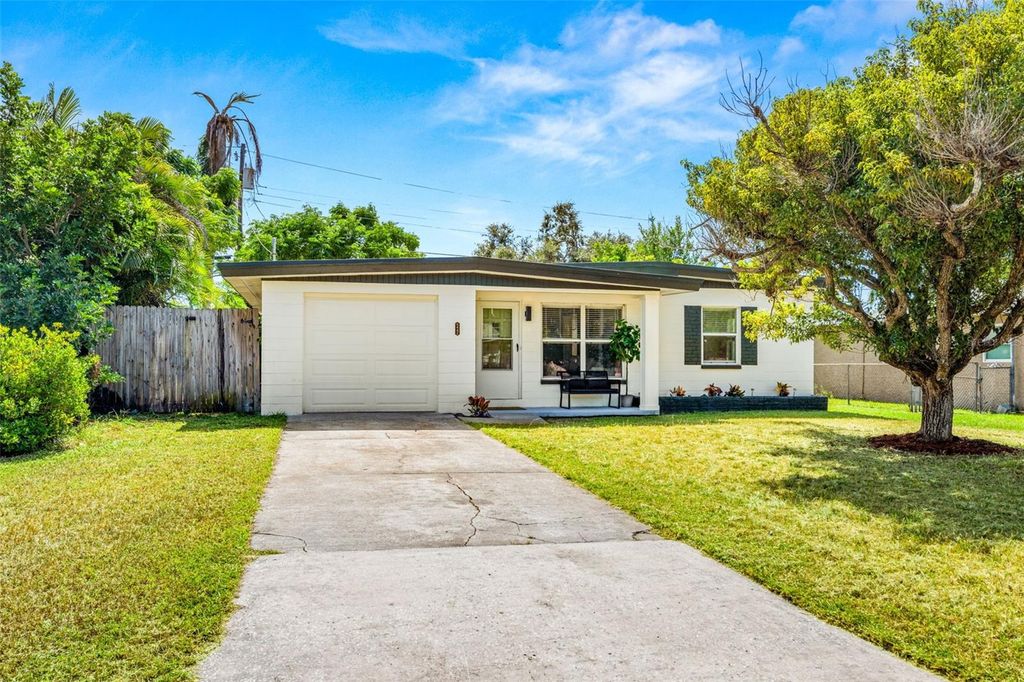 5442 45TH AVENUE N, St Petersburg, FL 33709