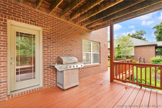 5004 Luke Lane, Sellersburg, IN 47172