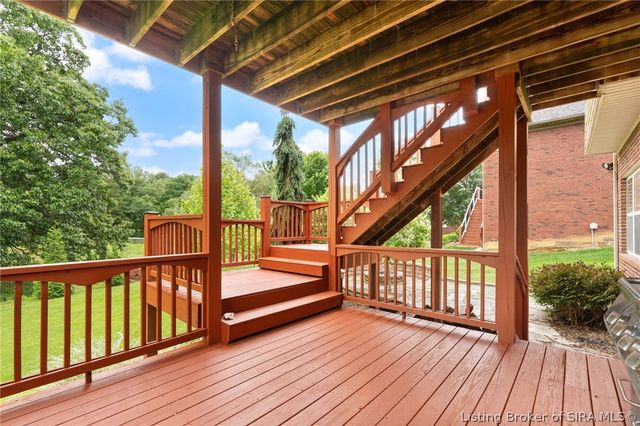 5004 Luke Lane, Sellersburg, IN 47172