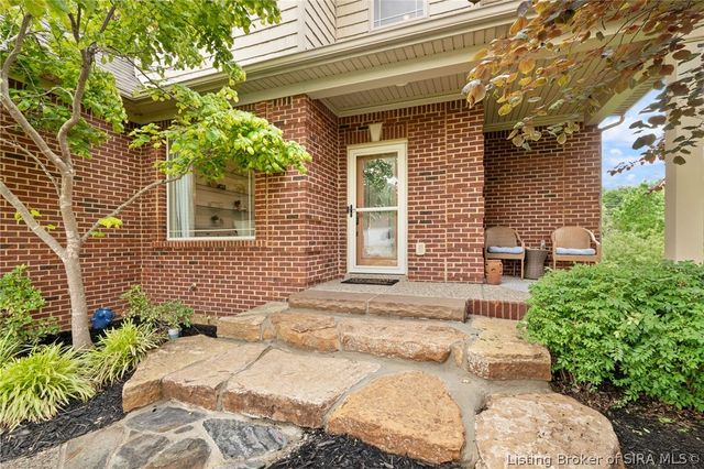 5004 Luke Lane, Sellersburg, IN 47172