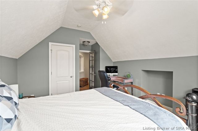5004 Luke Lane, Sellersburg, IN 47172