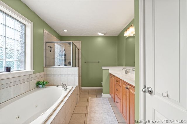 5004 Luke Lane, Sellersburg, IN 47172