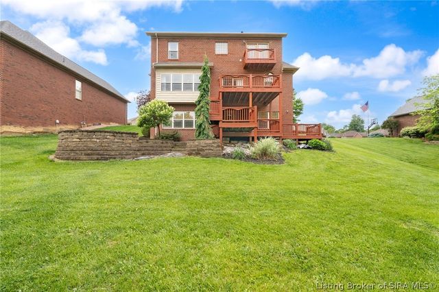 5004 Luke Lane, Sellersburg, IN 47172