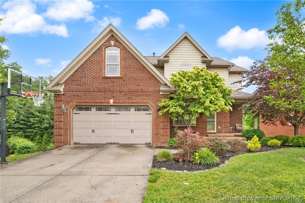 5004 Luke Lane, Sellersburg, IN 47172