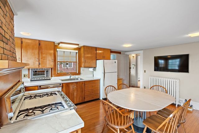 490 Pleasant St, Belmont, MA 02478