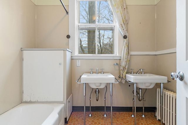 490 Pleasant St, Belmont, MA 02478