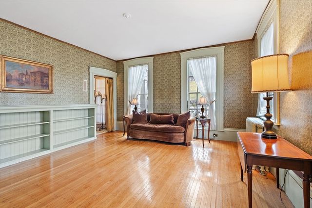 490 Pleasant St, Belmont, MA 02478