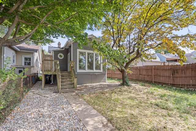 258 Pope St, Louisville, KY 40206