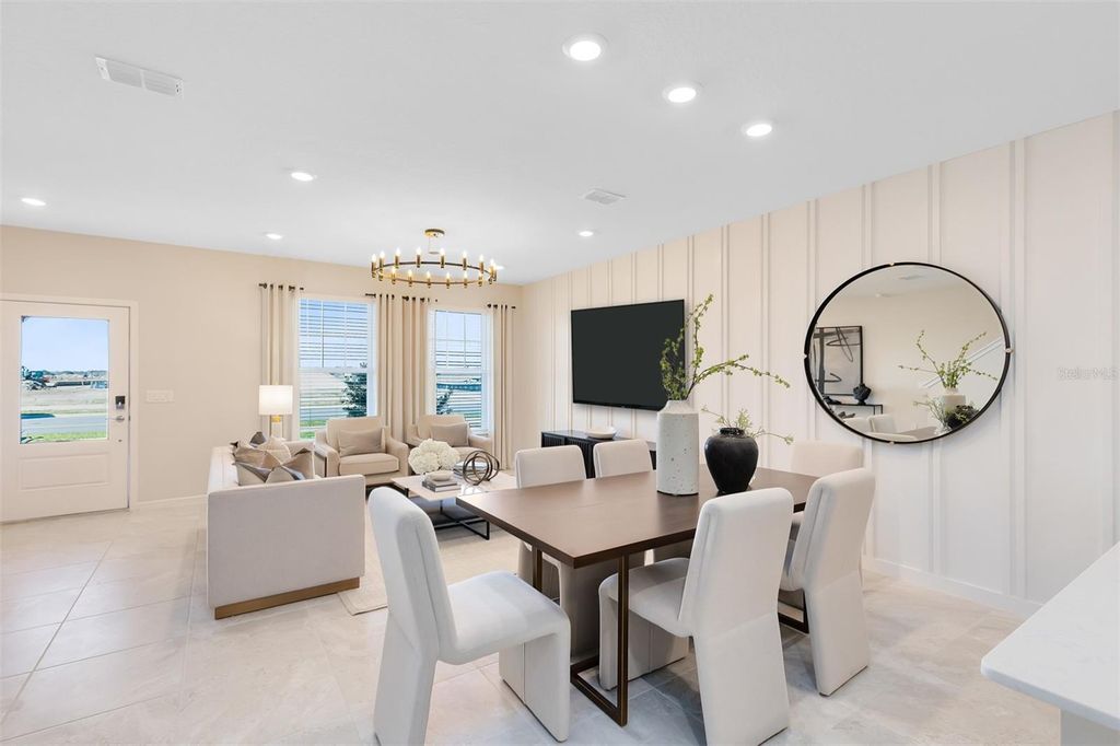 Image 9 of property listing at 10662 EVENING STAR STREET, Orlando, FL 32829