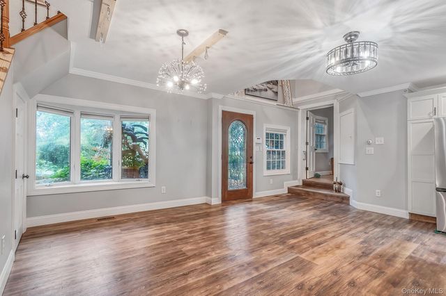 208 Avenue C, Ronkonkoma, NY 11779