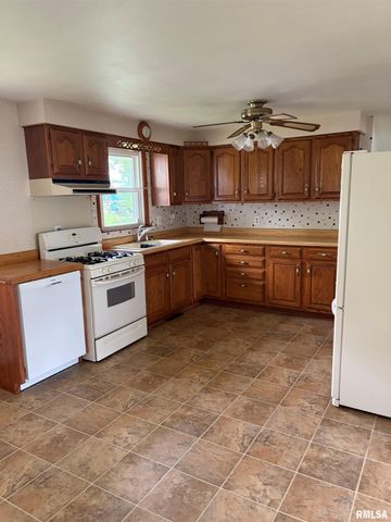 611 W KELLAR Parkway, Peoria, IL 61614