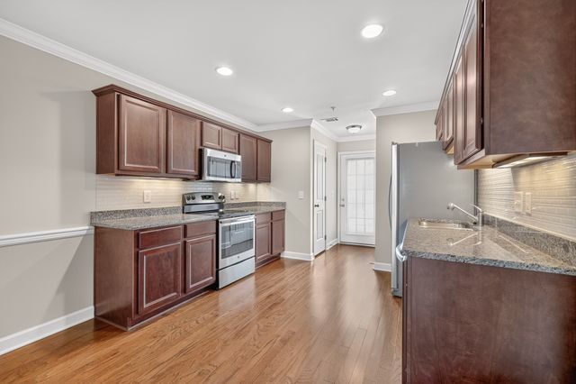 1040 Charlie Daniels Pkwy Apt 164, Mount Juliet, TN 37122