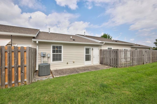 1040 Charlie Daniels Pkwy Apt 164, Mount Juliet, TN 37122