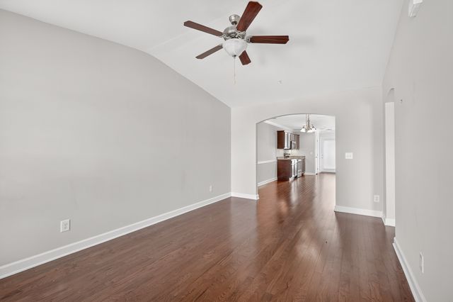 1040 Charlie Daniels Pkwy Apt 164, Mount Juliet, TN 37122