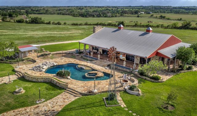 3805 Guenther Road, La Grange, TX 78945