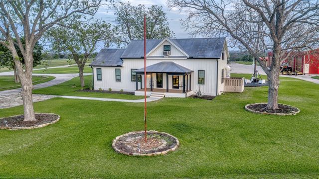 3805 Guenther Road, La Grange, TX 78945
